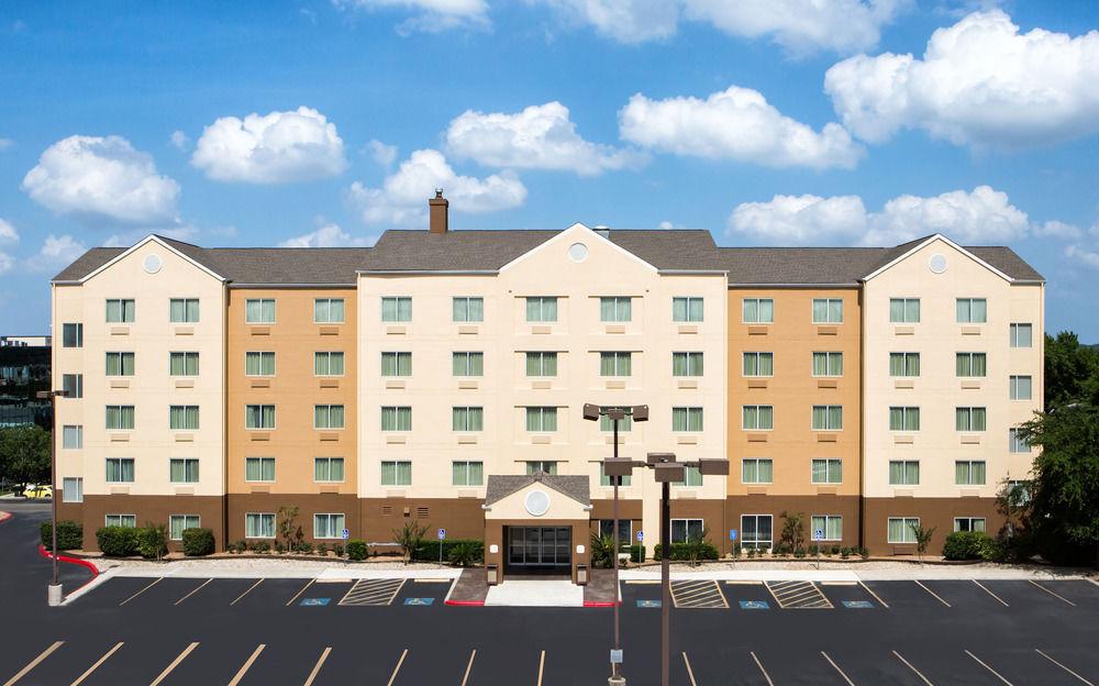 Fairfield Inn & Suites By Marriott San Antonio Airport/North Star Mall Exterior photo
